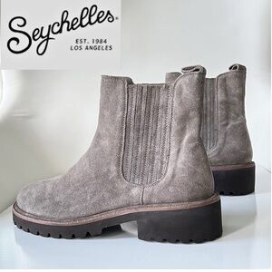 Seychelles Cashew Chelsea Boots Round Toe Women's Taupe Suede Leather Size 9